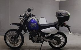 SUZUKI DR250R SJ45A