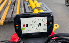 DUCATI  DUCATI  STREET  FIGHTER V4