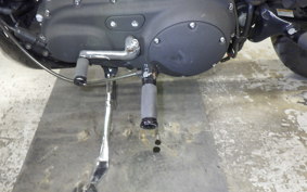 OTHER +HD. XL883R 2005