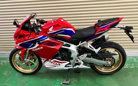 HONDA CBR250RR MC51
