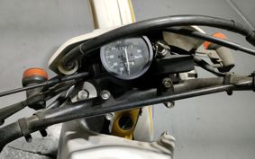 SUZUKI DR250 S SJ44A