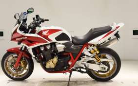 HONDA CB1300SB SUPER BOLDOR A 2006 SC54