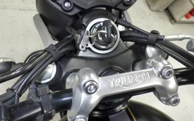 TRIUMPH STREET TWIN 2021