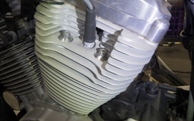 HARLEY XL883 2005