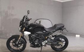 HONDA CB250R MC52