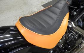 HARLEY FLSS 1800 2015