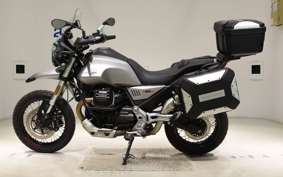 MOTO GUZZI V85 TT 2022