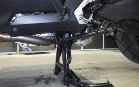 HONDA X-ADV 750 2025 RH21