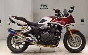 HONDA CB1300SB SUPER BOLDOR SP 2025 SC54