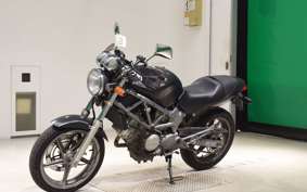 HONDA VTR 250 2002 MC33