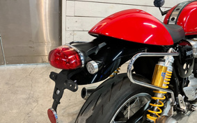 TRIUMPH THRUXTON 1200R 2017 DAD72H