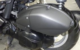 YAMAHA TRICITY 125 1981 SE82J