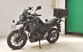 SUZUKI Vｽﾄﾛｰﾑ250 2017