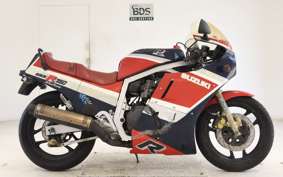 SUZUKI GSX-R750 1986 GR71G