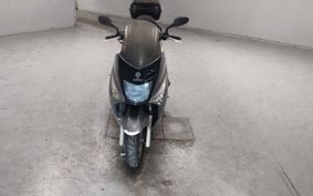 YAMAHA MAJESTY 125 SE27