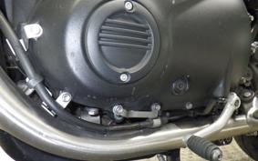 TRIUMPH BONNEVILLE T100 2022