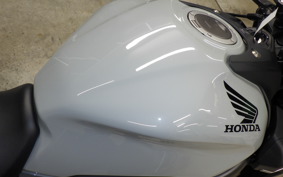HONDA CB650R E-Clutch 2024 RH17