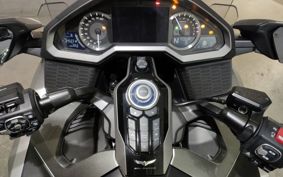 HONDA GL1800 TOUR DCT SC79