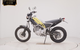 YAMAHA TRICKER 2013 DG10J