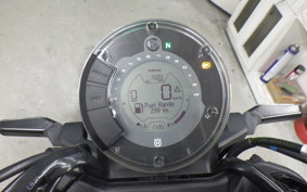 HUSQVARNA SVARTPILEN 125 2003