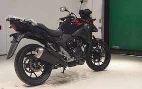 SUZUKI Vｽﾄﾛｰﾑ250A