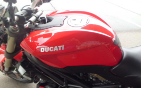 DUCATI STREET FIGHTER 2010