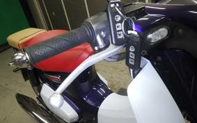 HONDA C125 SUPER CUB