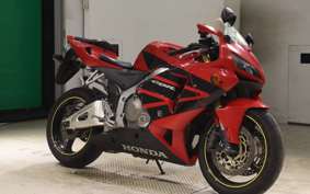 HONDA CBR600RR PC37