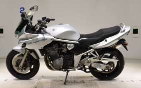SUZUKI BANDIT 1200 S 2004 GV77A