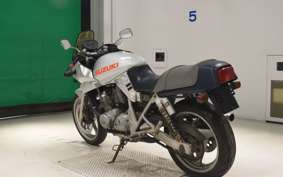 SUZUKI GSX250S KATANA 2023 GJ76A