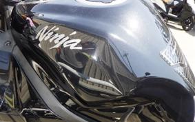 KAWASAKI ZX-25R ZX250E