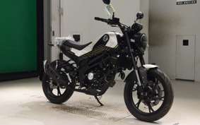 BENELLI レオンチーノ125
