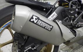 YAMAHA YZF-R1 2024