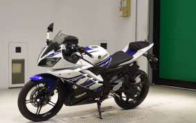 YAMAHA YZF-R15 2025