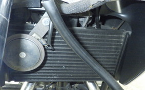 SUZUKI GSR250