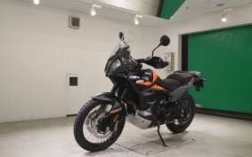 KTM 890 ADVENTURE	 2026