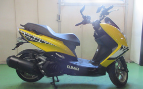 YAMAHA MAJESTYS SG28J