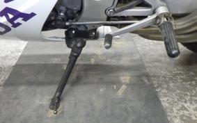 HONDA RVF400 2001 NC35