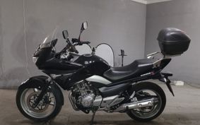 SUZUKI GSR250S GJ55D