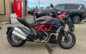 DUCATI DIAVEL CARBON