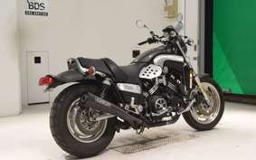 YAMAHA VMAX 2000