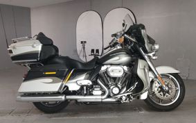 HARLEY FLHTCUSE 1800CVO 2013 PR8