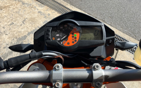 KTM 690 DUKE R 2015 LDU40