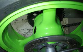 KAWASAKI ZXR400 Gen.2 2004