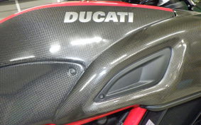DUCATI DIAVEL Carbon 2014