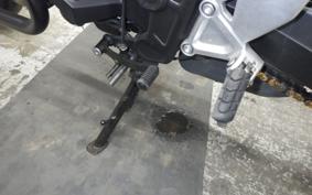 HONDA CB650R E-Clutch 2025 RH17