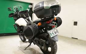 SUZUKI Vｽﾄﾛｰﾑ650A 2012