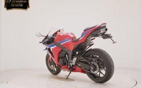 HONDA CBR600RR 2025 PC40
