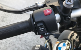 BMW NINE T 2020 0J01