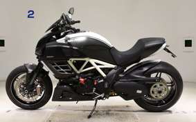DUCATI DIAVEL AMG 2013